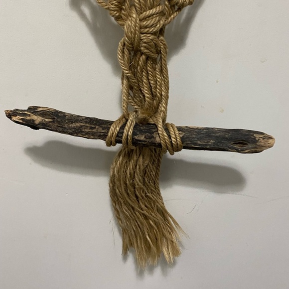 Handmade Macrame Owl (hemp and driftwood) - Picture 2 of 7